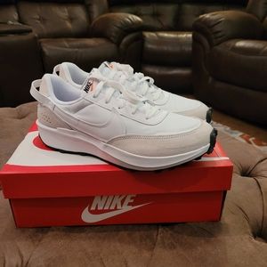 Nike Waffle Debut shoes sz 9 men/ 10.5 women